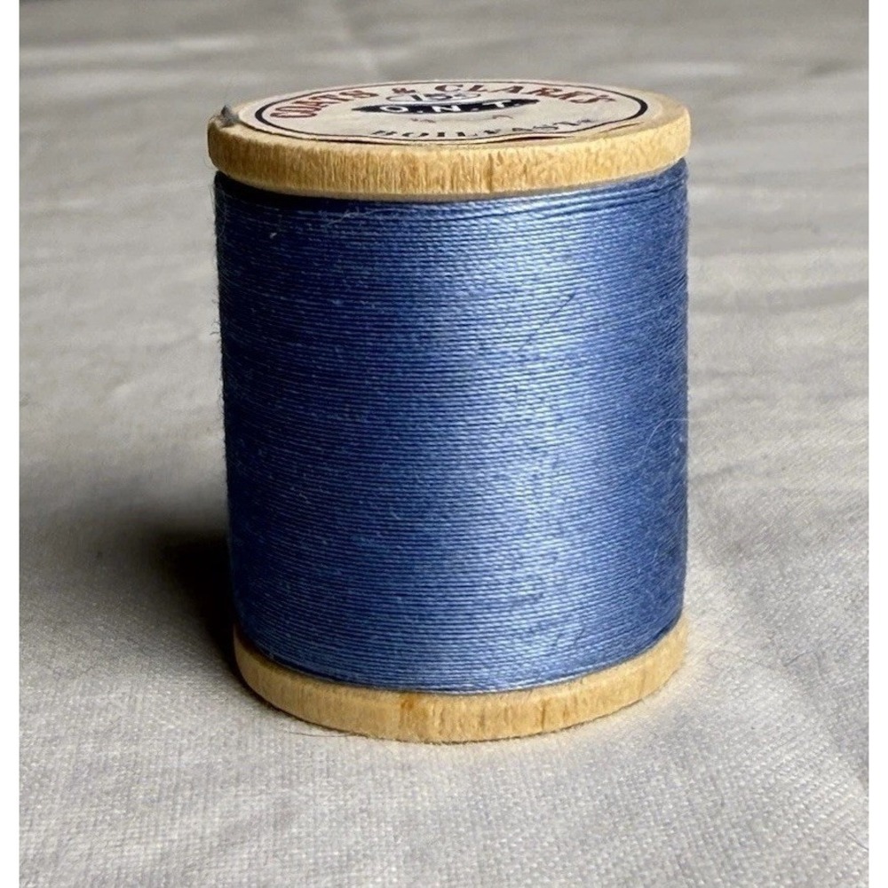 Vintage NEW Coats & Clark's 125 Yards #4-A Medium Blue Thread Wooden Spool